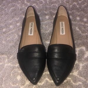 Steve Madden Black leather pointed toe flats. Sz 6